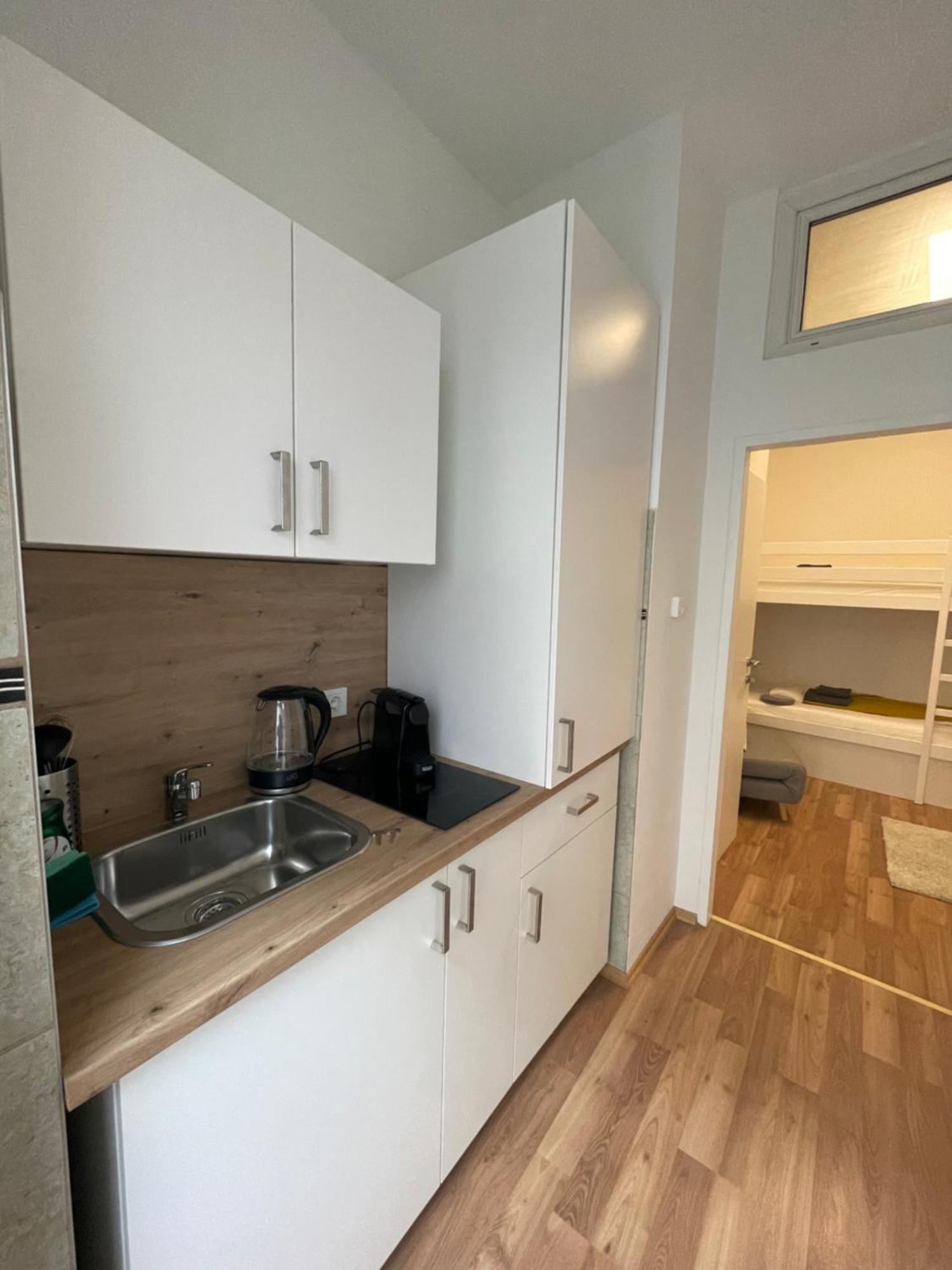 Central Mini Apartment Rhg 1 เวียนนา ภายนอก รูปภาพ